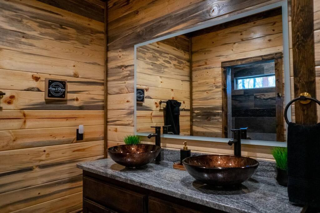 The Big Tex Luxury Cabin Is Epic Broken Bow Kültér fotó