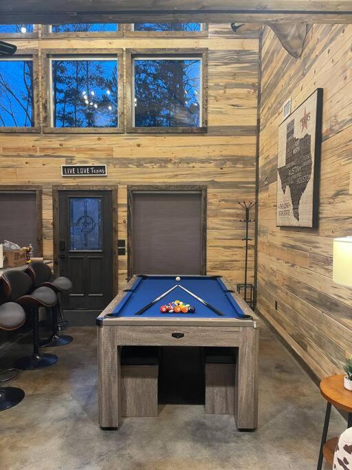 The Big Tex Luxury Cabin Is Epic Broken Bow Kültér fotó