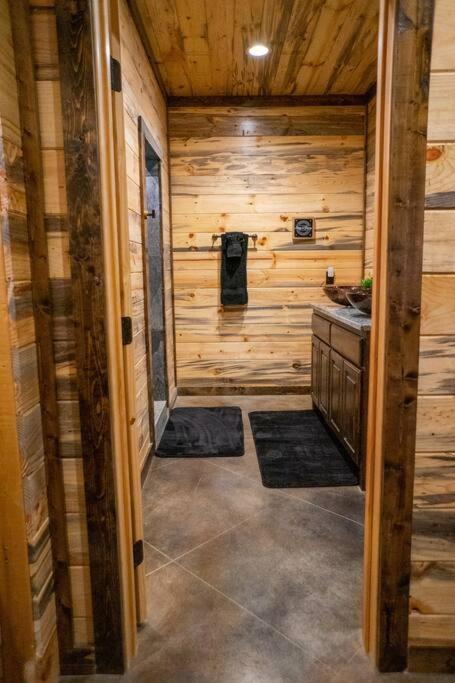 The Big Tex Luxury Cabin Is Epic Broken Bow Kültér fotó