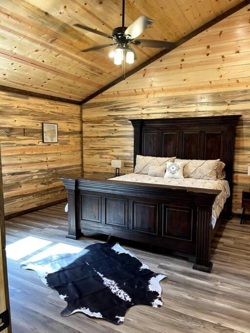 The Big Tex Luxury Cabin Is Epic Broken Bow Kültér fotó