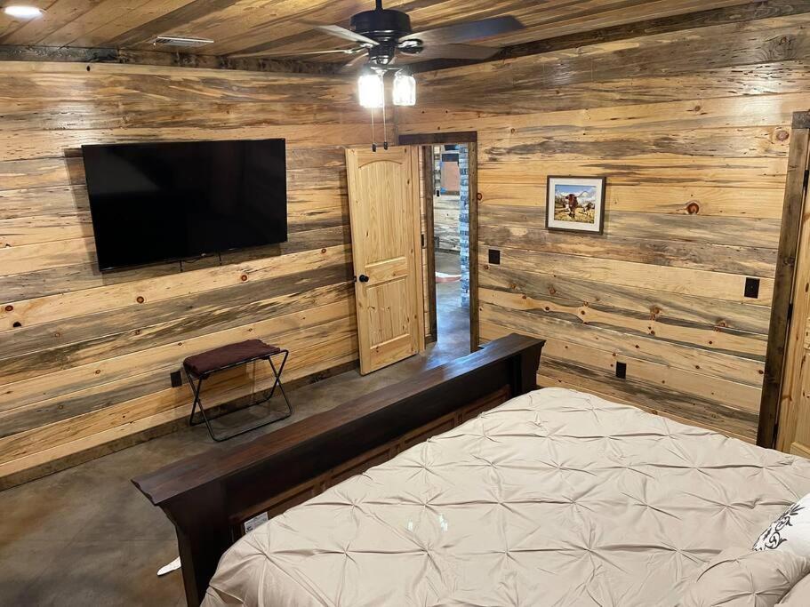 The Big Tex Luxury Cabin Is Epic Broken Bow Kültér fotó