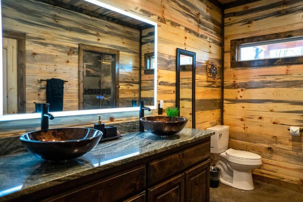 The Big Tex Luxury Cabin Is Epic Broken Bow Kültér fotó